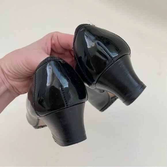 Salvatore Ferragamo Patent Leather Heeled Loafer - Picture 3 of 5